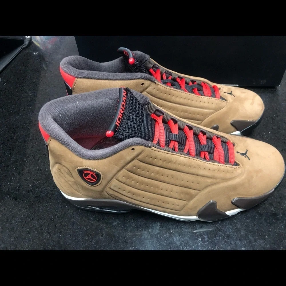 Sz 7.5 Air Jordan 14 Retro SE 
